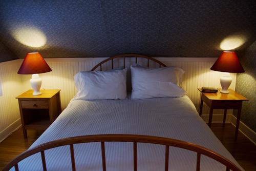 Inn At Baldwin Creek & Mary'S Restaurant Bristol Номер фото