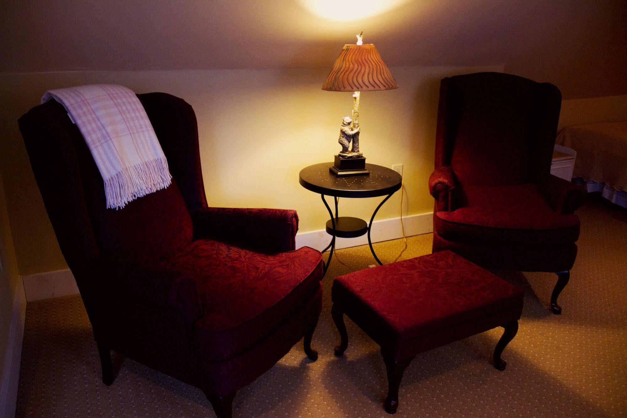 Inn At Baldwin Creek & Mary'S Restaurant Bristol Екстер'єр фото