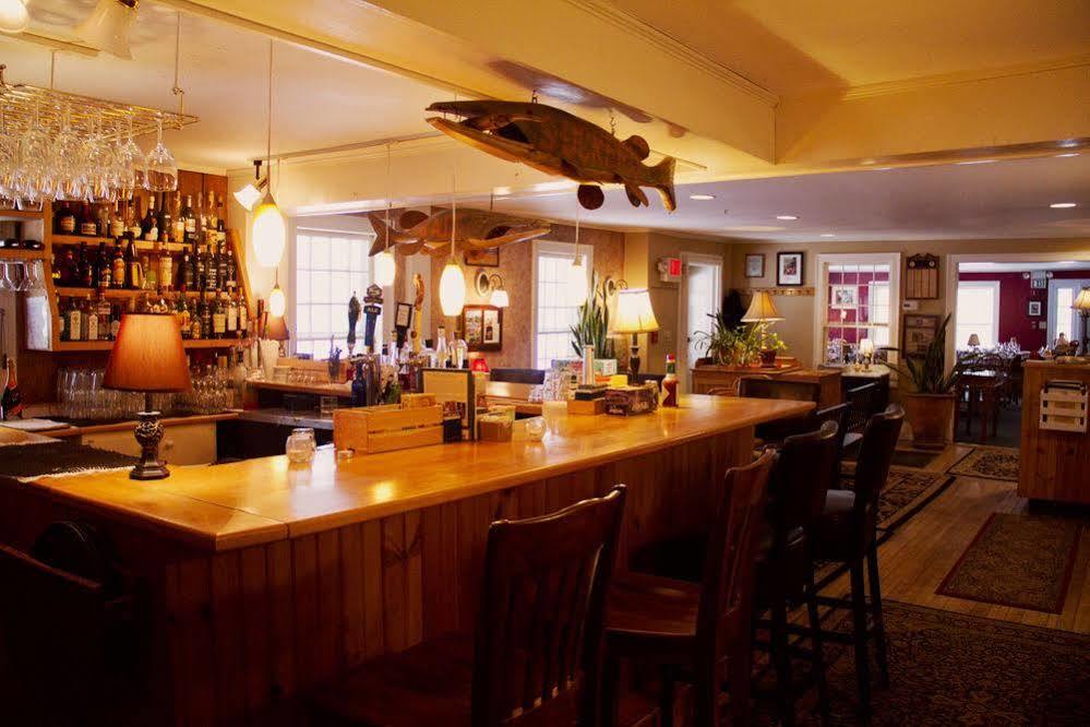 Inn At Baldwin Creek & Mary'S Restaurant Bristol Екстер'єр фото